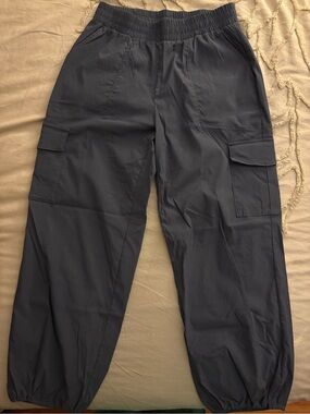 Mondetta Men's Charcoal Cargo Jogger Pants